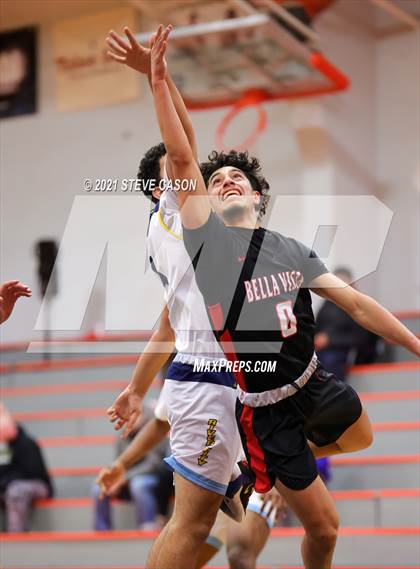 Thumbnail 2 in Bella Vista vs River City (Tiger Classic) photogallery.