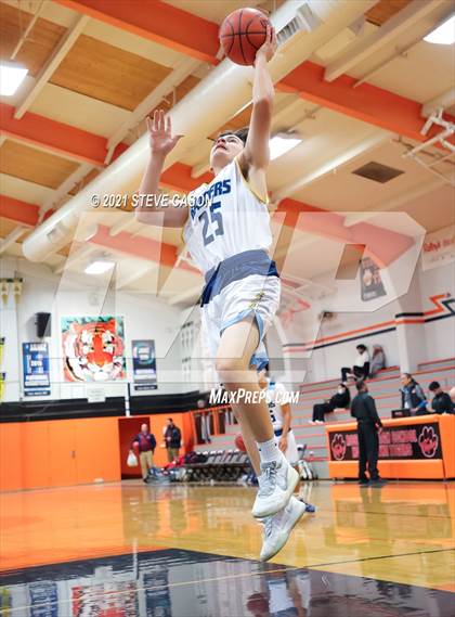 Thumbnail 1 in Bella Vista vs River City (Tiger Classic) photogallery.