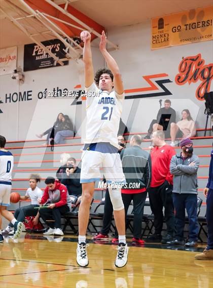 Thumbnail 2 in Bella Vista vs River City (Tiger Classic) photogallery.
