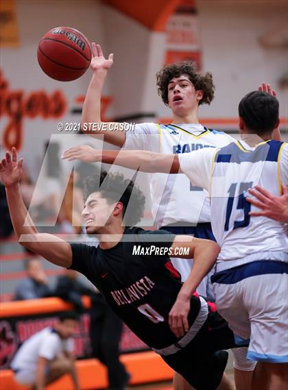 Thumbnail 1 in Bella Vista vs River City (Tiger Classic) photogallery.