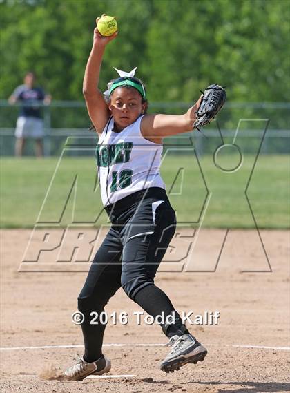 Thumbnail 2 in Foran @ Maloney (CIAC Class L Quarterfinal) photogallery.