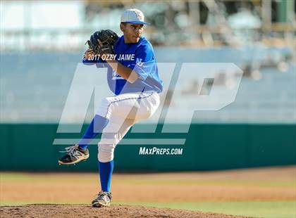 Thumbnail 2 in New Braunfels vs O'Connor (UIL 6A Bi-District Playoff) photogallery.