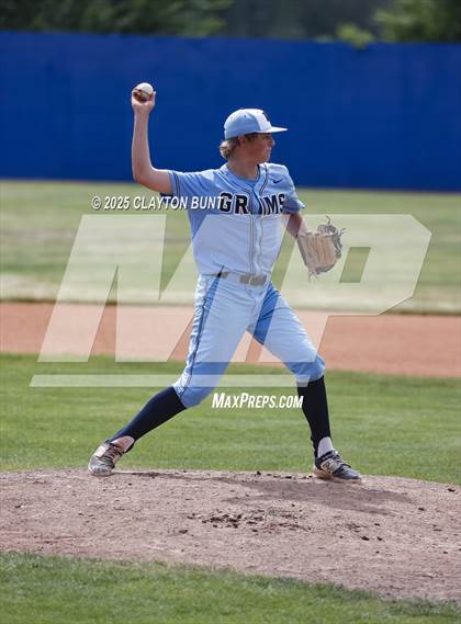 Thumbnail 1 in New Plymouth vs Orofino (IHSAA 3A North Super-Regional Final ) photogallery.