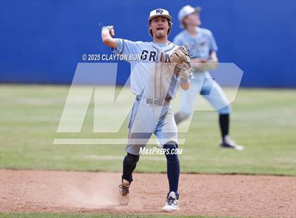 Thumbnail 2 in New Plymouth vs Orofino (IHSAA 3A North Super-Regional Final ) photogallery.