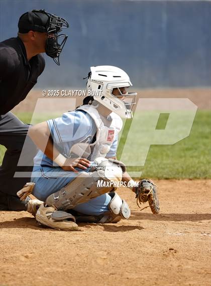 Thumbnail 3 in New Plymouth vs Orofino (IHSAA 3A North Super-Regional Final ) photogallery.
