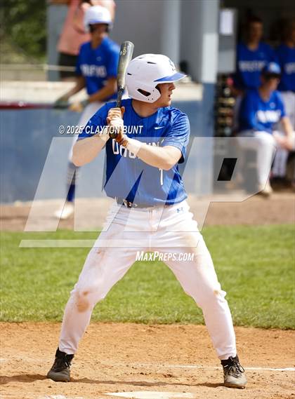 Thumbnail 1 in New Plymouth vs Orofino (IHSAA 3A North Super-Regional Final ) photogallery.