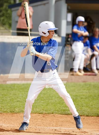 Thumbnail 2 in New Plymouth vs Orofino (IHSAA 3A North Super-Regional Final ) photogallery.