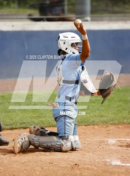 Thumbnail 3 in New Plymouth vs Orofino (IHSAA 3A North Super-Regional Final ) photogallery.