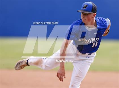 Thumbnail 2 in New Plymouth vs Orofino (IHSAA 3A North Super-Regional Final ) photogallery.