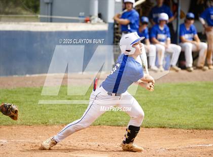 Thumbnail 3 in New Plymouth vs Orofino (IHSAA 3A North Super-Regional Final ) photogallery.