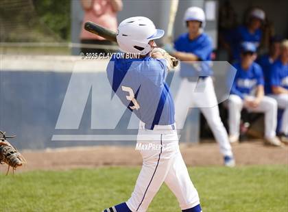 Thumbnail 1 in New Plymouth vs Orofino (IHSAA 3A North Super-Regional Final ) photogallery.