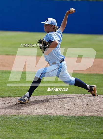 Thumbnail 1 in New Plymouth vs Orofino (IHSAA 3A North Super-Regional Final ) photogallery.