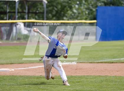 Thumbnail 2 in New Plymouth vs Orofino (IHSAA 3A North Super-Regional Final ) photogallery.