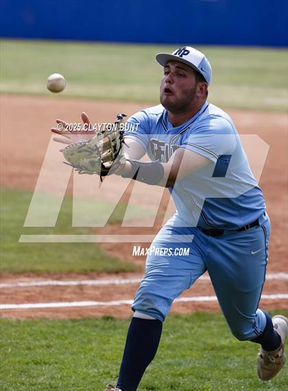 Thumbnail 1 in New Plymouth vs Orofino (IHSAA 3A North Super-Regional Final ) photogallery.