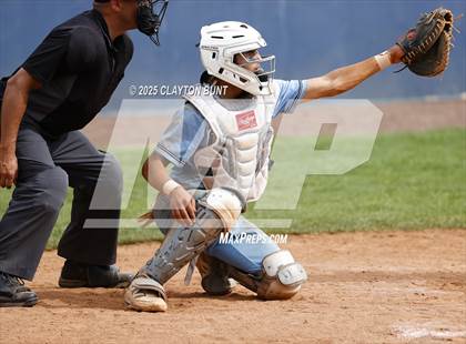 Thumbnail 3 in New Plymouth vs Orofino (IHSAA 3A North Super-Regional Final ) photogallery.