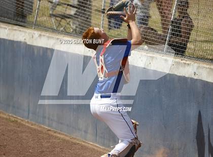 Thumbnail 1 in New Plymouth vs Orofino (IHSAA 3A North Super-Regional Final ) photogallery.