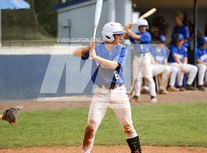 Thumbnail 3 in New Plymouth vs Orofino (IHSAA 3A North Super-Regional Final ) photogallery.