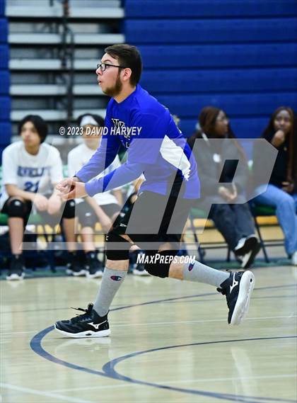 Thumbnail 2 in JV: Hinkley vs Kennedy photogallery.