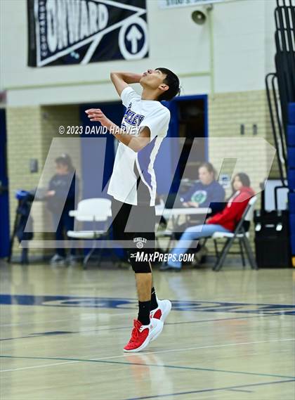 Thumbnail 3 in JV: Hinkley vs Kennedy photogallery.
