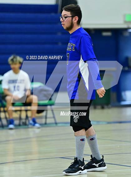 Thumbnail 1 in JV: Hinkley vs Kennedy photogallery.