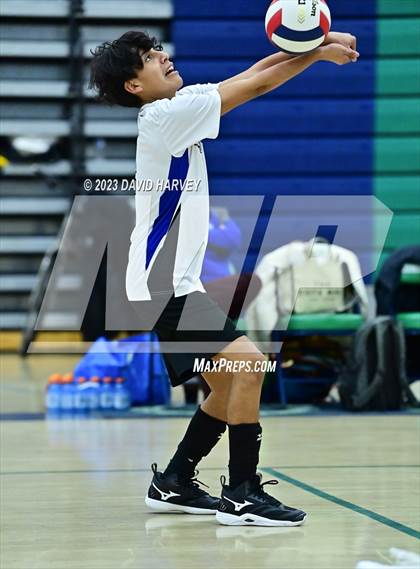 Thumbnail 2 in JV: Hinkley vs Kennedy photogallery.