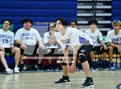 Thumbnail 3 in JV: Hinkley vs Kennedy photogallery.