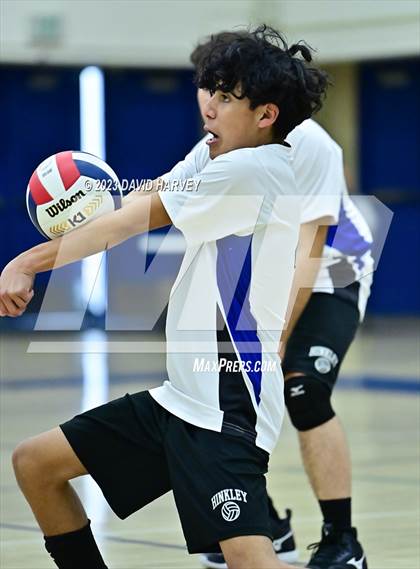 Thumbnail 3 in JV: Hinkley vs Kennedy photogallery.