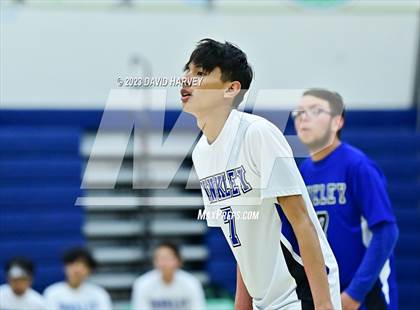 Thumbnail 2 in JV: Hinkley vs Kennedy photogallery.