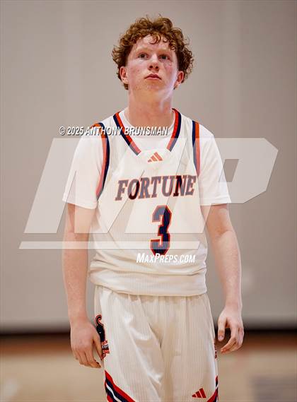 Thumbnail 1 in International @ Fortune Early College (CIF NorCal D5 Final) photogallery.
