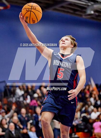Thumbnail 2 in International @ Fortune Early College (CIF NorCal D5 Final) photogallery.