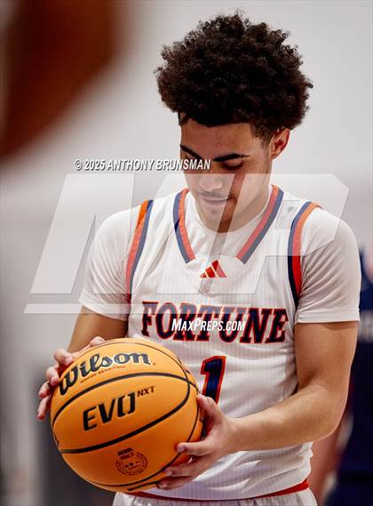 Thumbnail 2 in International @ Fortune Early College (CIF NorCal D5 Final) photogallery.