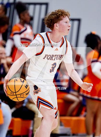 Thumbnail 2 in International @ Fortune Early College (CIF NorCal D5 Final) photogallery.
