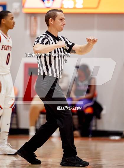 Thumbnail 3 in International @ Fortune Early College (CIF NorCal D5 Final) photogallery.