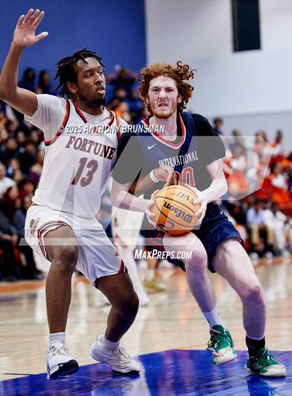 Thumbnail 1 in International @ Fortune Early College (CIF NorCal D5 Final) photogallery.