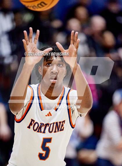 Thumbnail 1 in International @ Fortune Early College (CIF NorCal D5 Final) photogallery.