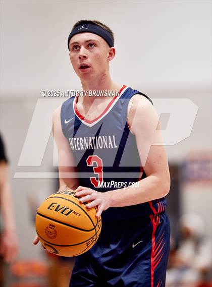 Thumbnail 2 in International @ Fortune Early College (CIF NorCal D5 Final) photogallery.
