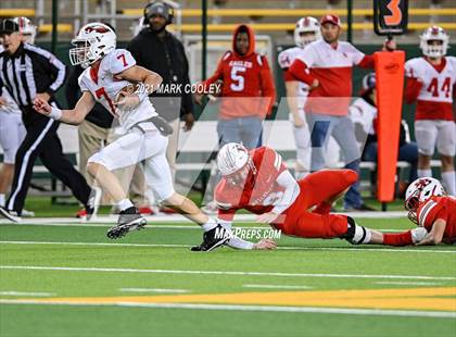 Thumbnail 3 in Rusk vs. Bellville (UIL 5A D1 Area Playoff) photogallery.