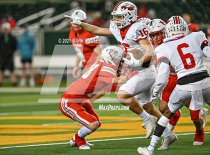Thumbnail 3 in Rusk vs. Bellville (UIL 5A D1 Area Playoff) photogallery.