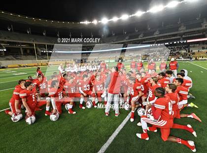 Thumbnail 3 in Rusk vs. Bellville (UIL 5A D1 Area Playoff) photogallery.