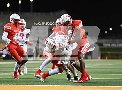Thumbnail 2 in Rusk vs. Bellville (UIL 5A D1 Area Playoff) photogallery.