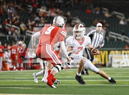 Thumbnail 2 in Rusk vs. Bellville (UIL 5A D1 Area Playoff) photogallery.