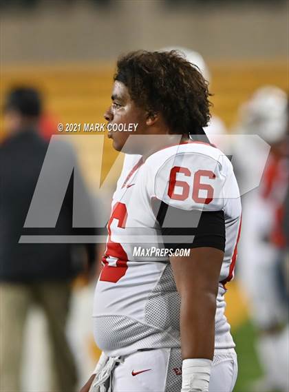 Thumbnail 1 in Rusk vs. Bellville (UIL 5A D1 Area Playoff) photogallery.