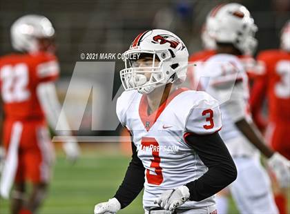 Thumbnail 3 in Rusk vs. Bellville (UIL 5A D1 Area Playoff) photogallery.