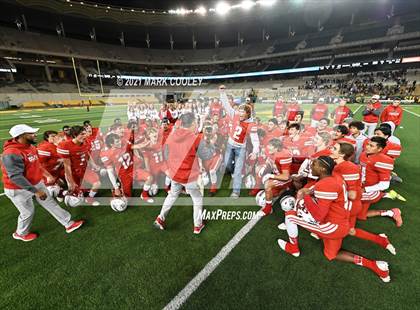 Thumbnail 3 in Rusk vs. Bellville (UIL 5A D1 Area Playoff) photogallery.