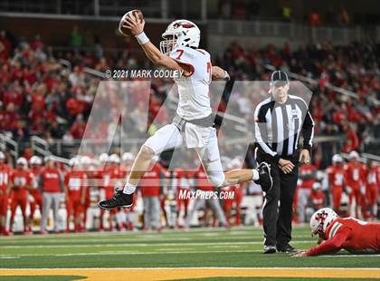 Thumbnail 3 in Rusk vs. Bellville (UIL 5A D1 Area Playoff) photogallery.