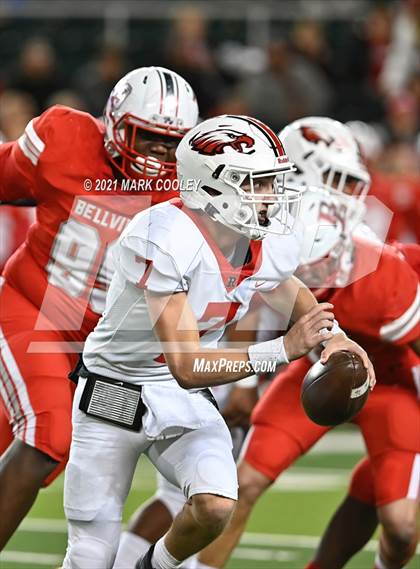 Thumbnail 1 in Rusk vs. Bellville (UIL 5A D1 Area Playoff) photogallery.