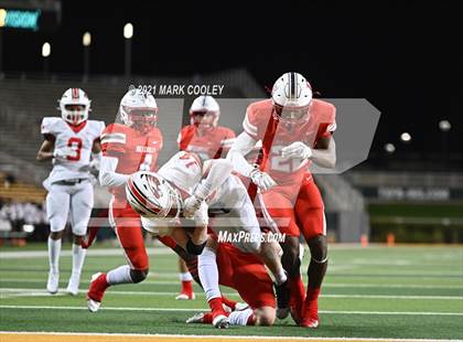 Thumbnail 1 in Rusk vs. Bellville (UIL 5A D1 Area Playoff) photogallery.