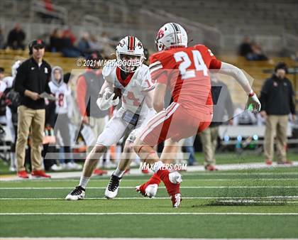 Thumbnail 2 in Rusk vs. Bellville (UIL 5A D1 Area Playoff) photogallery.