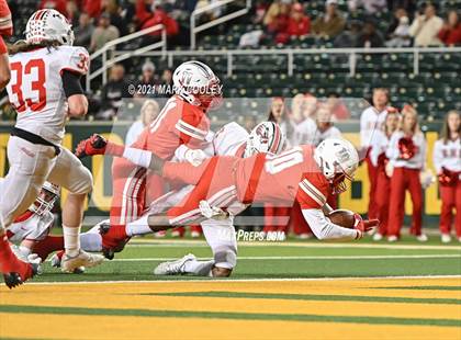 Thumbnail 1 in Rusk vs. Bellville (UIL 5A D1 Area Playoff) photogallery.