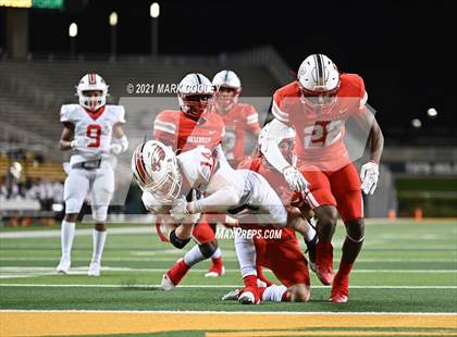 Thumbnail 2 in Rusk vs. Bellville (UIL 5A D1 Area Playoff) photogallery.
